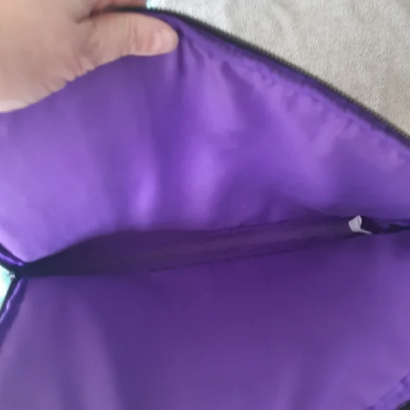 Computer case - Picture 4 of 4